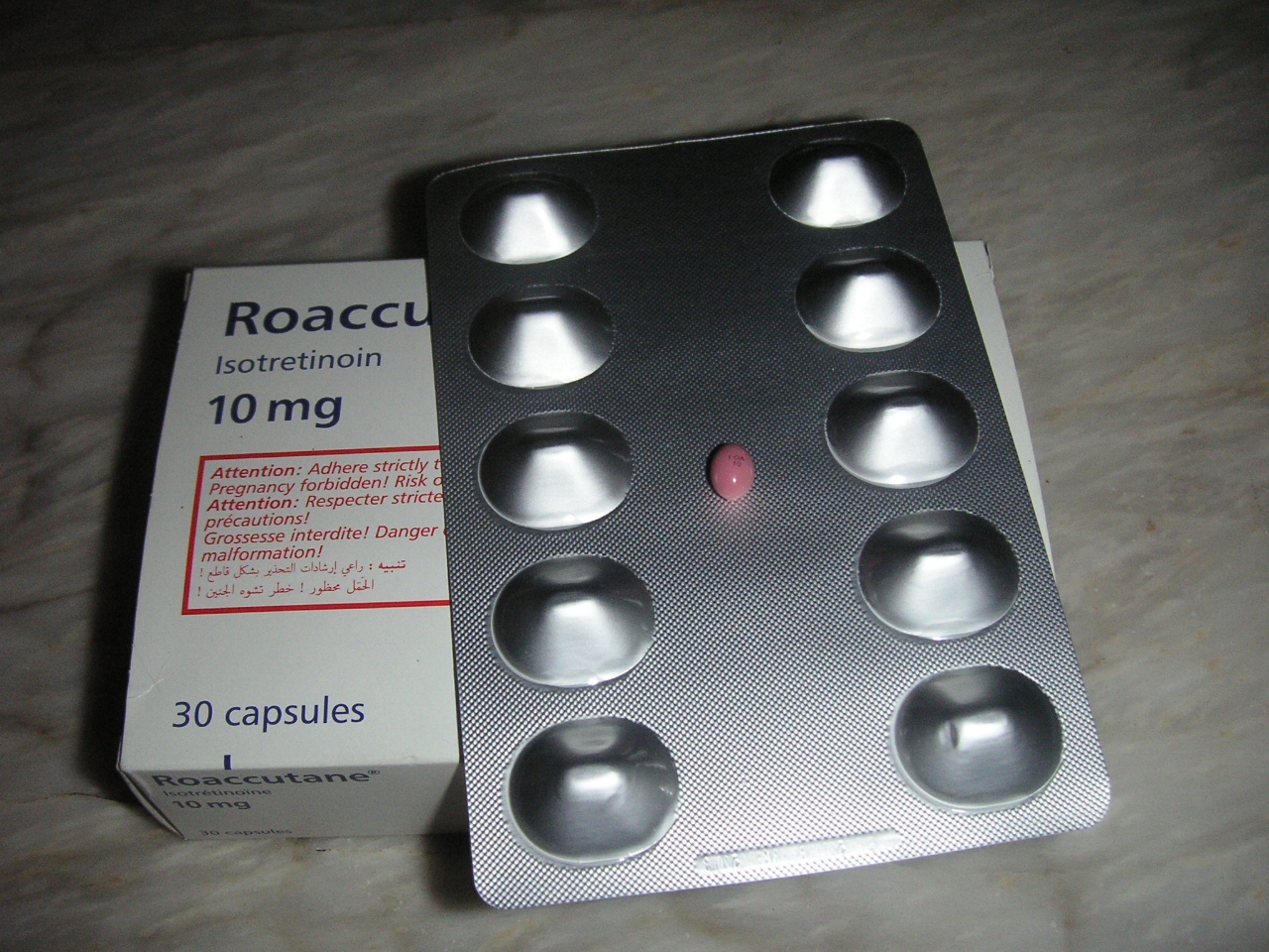 Isotretinoina 10mg